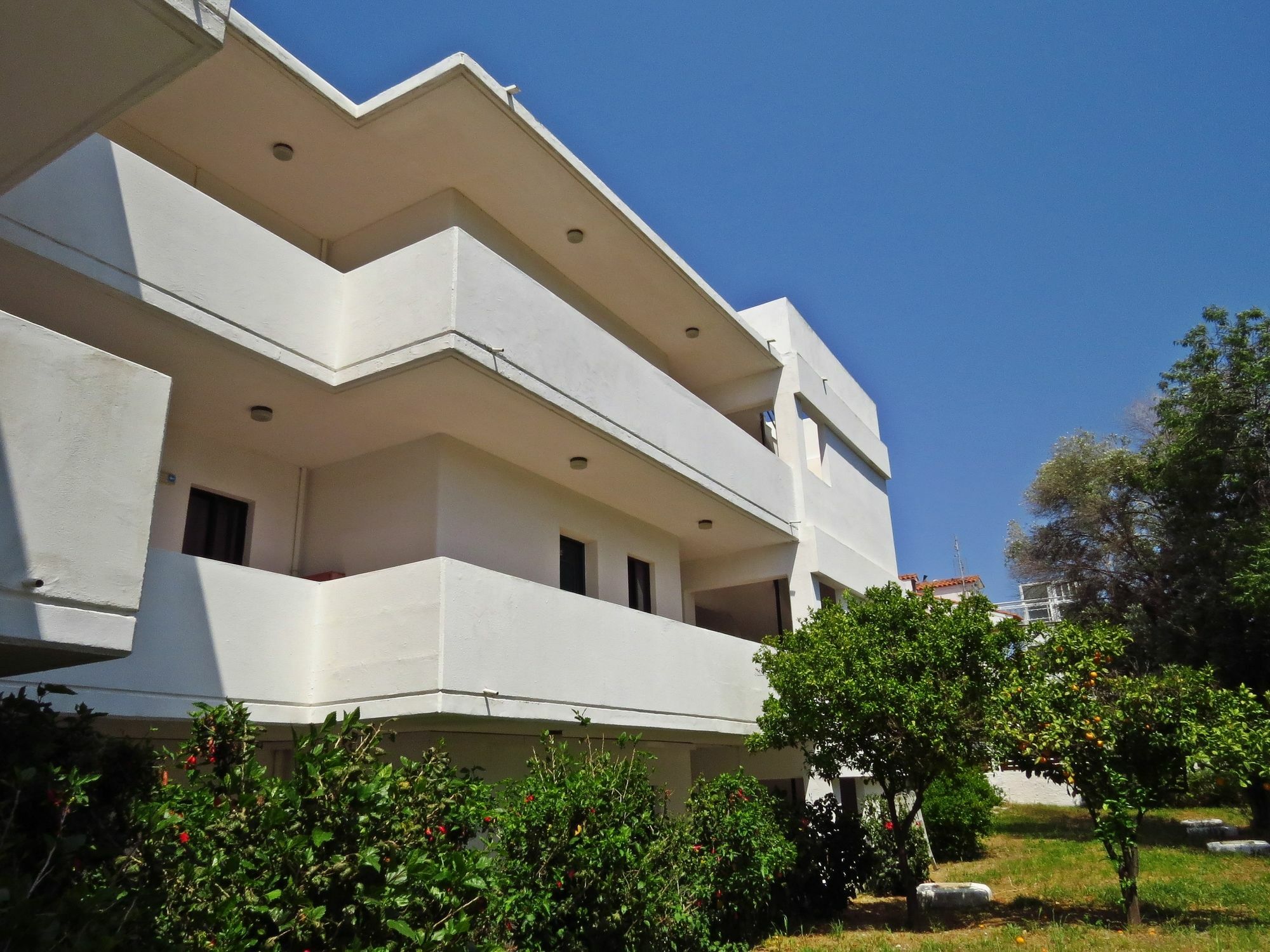 Debby Apartments 伊利索斯 外观 照片